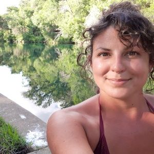 Meet your Posher, Claire